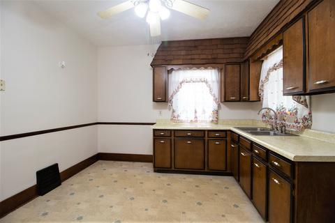1115 S 5th Ave, Kankakee, IL 60901 photo 8