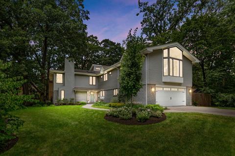 1225 Pine Pt, Glenview, IL 60025 photo 2
