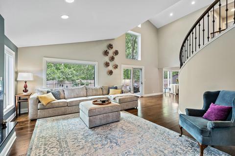 1225 Pine Pt, Glenview, IL 60025 photo 3