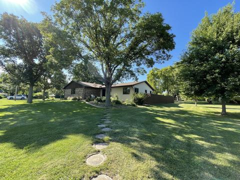 407 Oak St, Spring Valley, IL 61362 photo 3