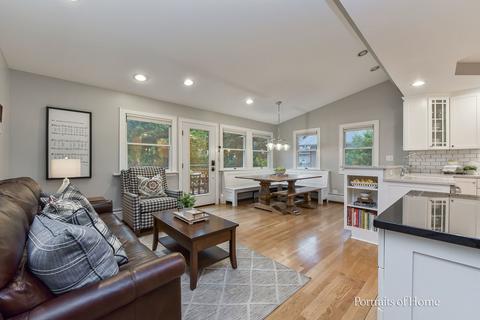 1013 N Wheaton Ave, Wheaton, IL 60187 photo 8