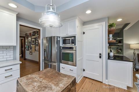 1013 N Wheaton Ave, Wheaton, IL 60187 photo 7