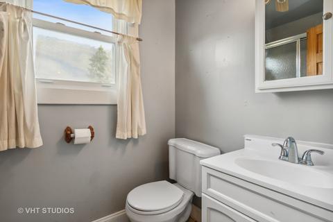 83 Mallery Ave, Elgin, IL 60123 photo 11