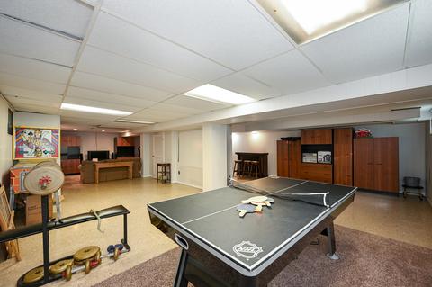 1576 Surrey Dr, Wheaton, IL 60189 photo 23