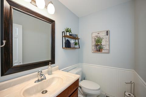 1576 Surrey Dr, Wheaton, IL 60189 photo 13