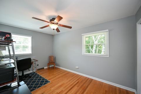 1576 Surrey Dr, Wheaton, IL 60189 photo 19