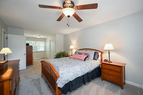 1576 Surrey Dr, Wheaton, IL 60189 photo 15