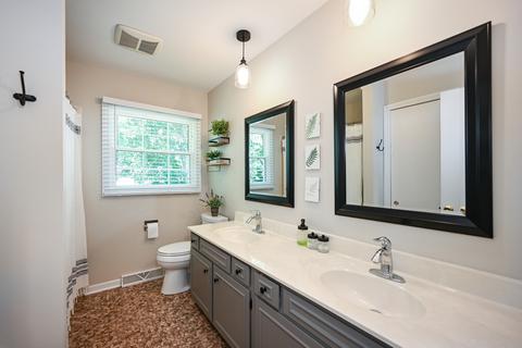 1576 Surrey Dr, Wheaton, IL 60189 photo 20