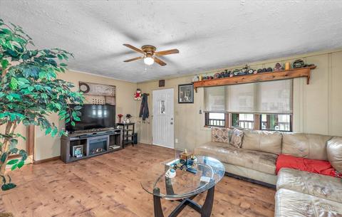 2220 Manor Ln, Mchenry, IL 60051 photo 13