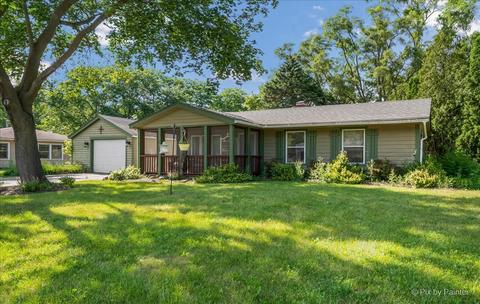 2220 Manor Ln, Mchenry, IL 60051 photo 3