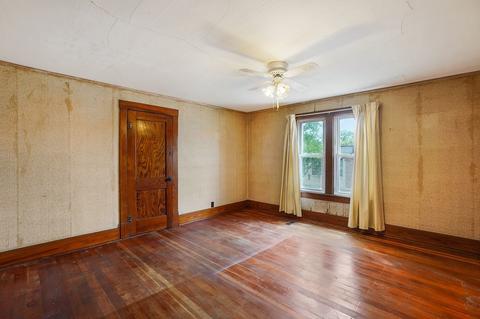311 E 1st St, Genoa, IL 60135 photo 12