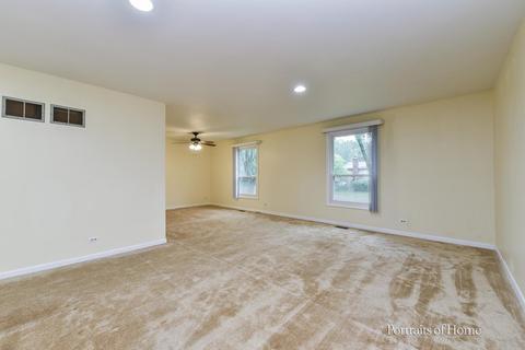 1205 E Hull Dr, Wheaton, IL 60189 photo 3