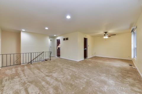 1205 E Hull Dr, Wheaton, IL 60189 photo 4