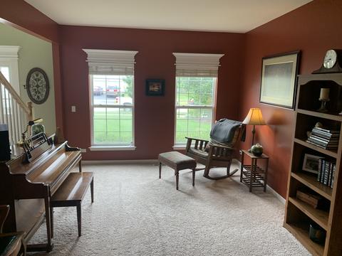 423 Hackney Ln, Oswego, IL 60543 photo 4