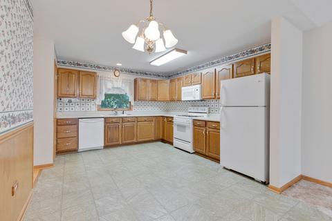 10863 Timer Dr E, Huntley, IL 60142 photo 2
