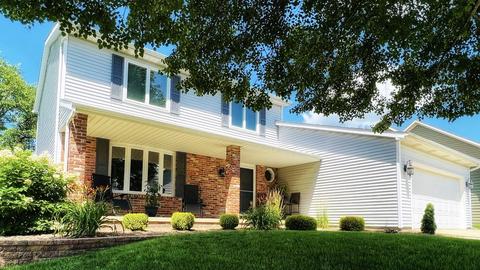 4 Downing Cir, Bloomington, IL 61704 photo 1