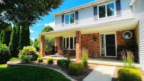 4 Downing Cir, Bloomington, IL 61704 photo 3