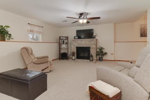 2402 Timber View Dr, Bloomington, IL 61701 photo 25