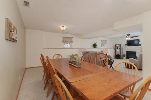 2402 Timber View Dr, Bloomington, IL 61701 photo 27
