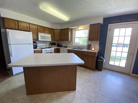 100 Susan Dr #B, Dwight, IL 60420 photo 5