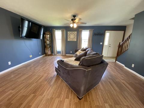 100 Susan Dr #B, Dwight, IL 60420 photo 3