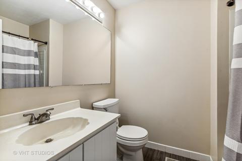 130 E Mcclellan St, Bartlett, IL 60103 photo 14
