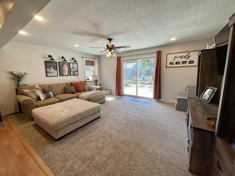 204 E Maple Ave, Cherry, IL 61317 photo 7