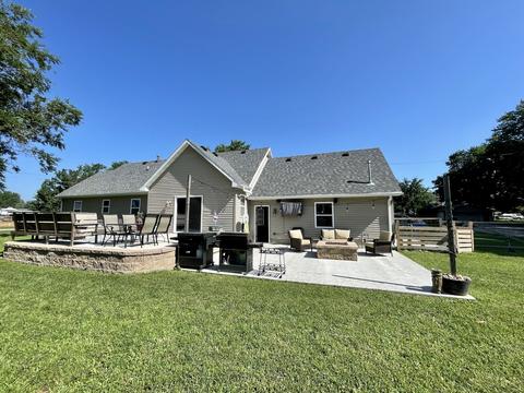 204 E Maple Ave, Cherry, IL 61317 photo 35