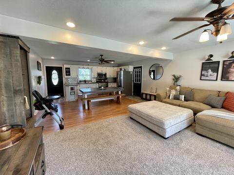 204 E Maple Ave, Cherry, IL 61317 photo 10