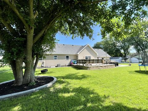 204 E Maple Ave, Cherry, IL 61317 photo 40