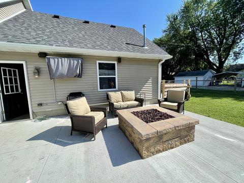204 E Maple Ave, Cherry, IL 61317 photo 27