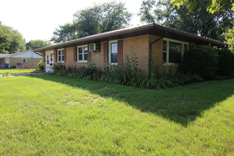 100 Wilson Dr, Watseka, IL 60970
