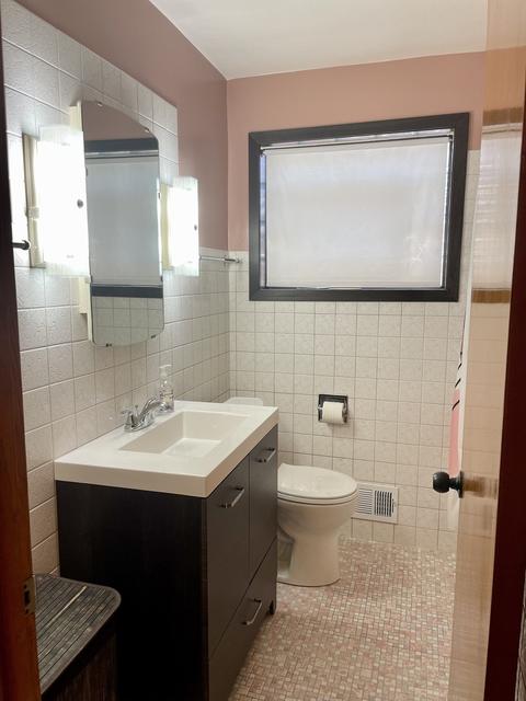 5854 W 63rd Pl, Chicago, IL 60638 photo 9