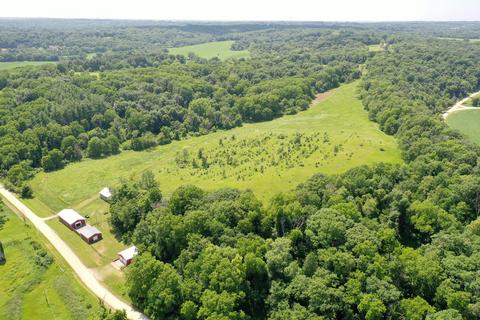 14796 Oakton Rd, Savanna, IL 61074