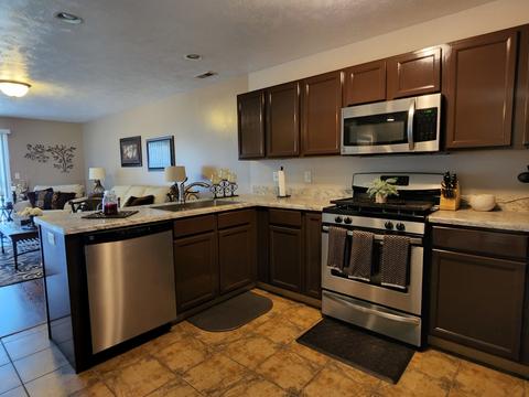 1834 Park West Dr, Normal, IL 61761 photo 5