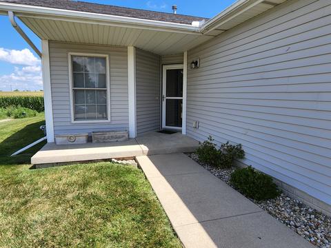 1834 Park West Dr, Normal, IL 61761 photo 3