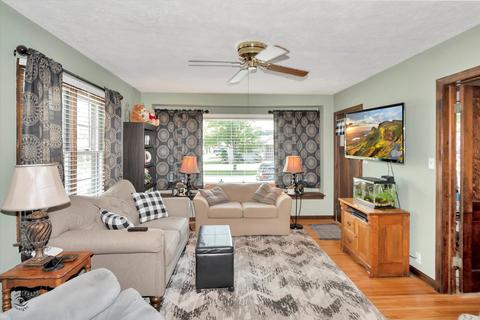 758760 E Jackson St, Morris, IL 60450 photo 3