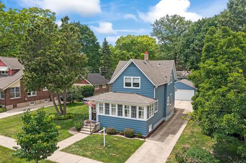 360 N Worth Ave, Elgin, IL 60123 photo 2