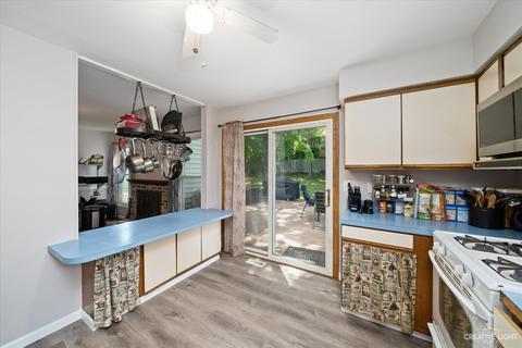 560 W Parkview Ter, Algonquin, IL 60102 photo 11