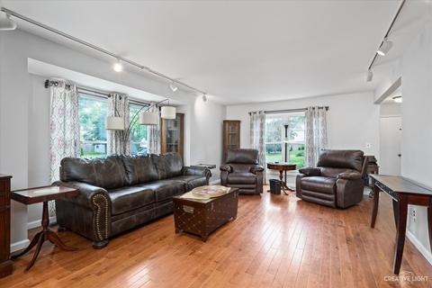560 W Parkview Ter, Algonquin, IL 60102 photo 6