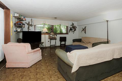 230 Amherst Ave, Des Plaines, IL 60016 photo 17