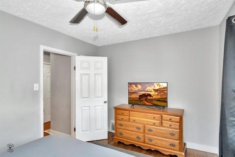 556 S Yates Ave, Kankakee, IL 60901 photo 13