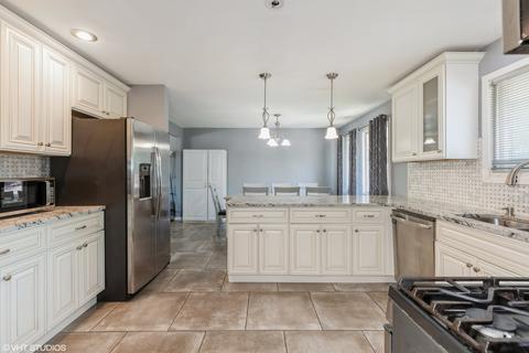 5495 155th St, Oak Forest, IL 60452 photo 4