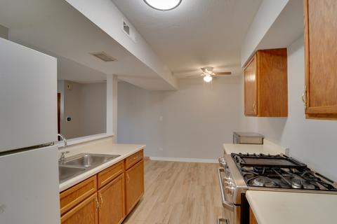 145 Ann Ct #B, Bartlett, IL 60103 photo 5