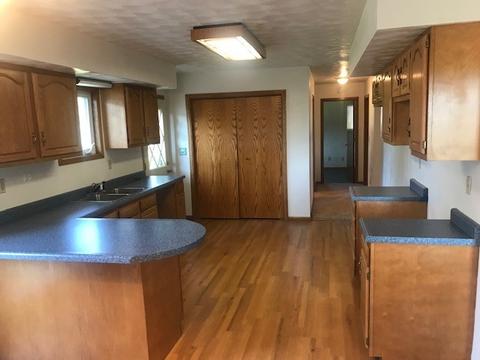 29173 E Thome Rd, Rock Falls, IL 61071 photo 4