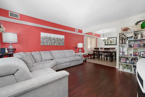 6553 W 64th Pl #2E, Chicago, IL 60638 photo 4