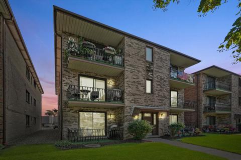 6553 W 64th Pl #2E, Chicago, IL 60638 photo 2