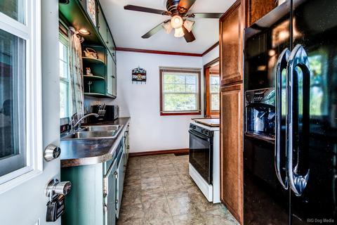 801 E 9th St, Lockport, IL 60441 photo 3
