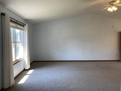 2913 Independence Dr, Peru, IL 61354 photo 14