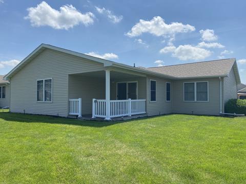 2913 Independence Dr, Peru, IL 61354 photo 4